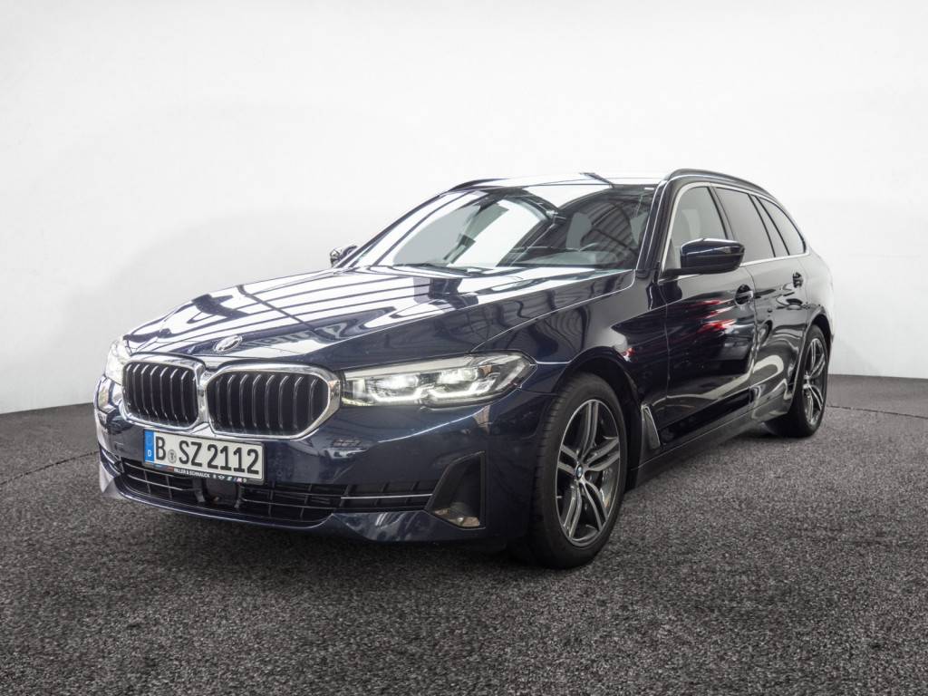 BMW 530d Touring xDrive 360°+PANO+AKTIVSITZ+AHK+NAVI