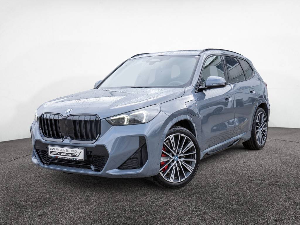 BMW X1 xDrive 30e M-Sport Pro ACC HUD LED PANO 360°