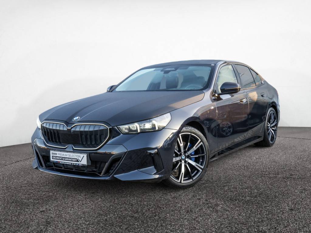 BMW 520d xDrive M-Sport PANO NAVI AHK ACC HUD 360°