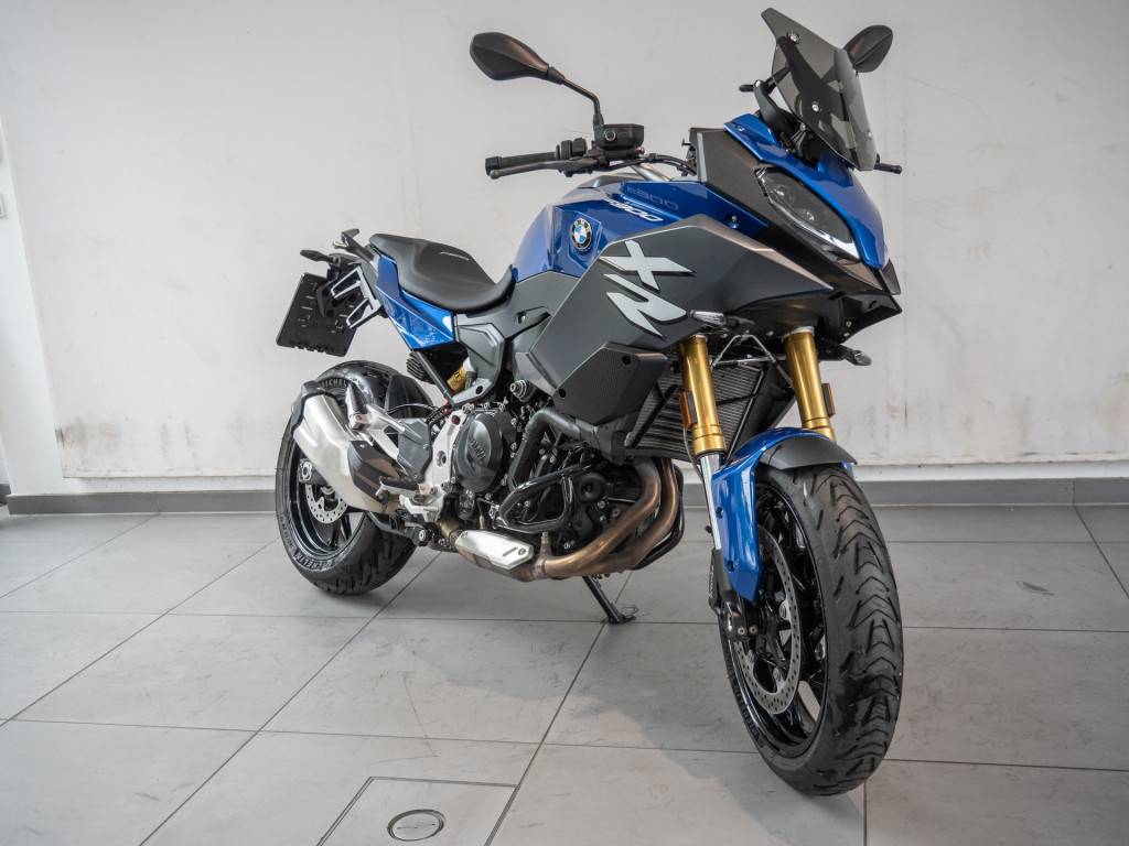 BMW F 900 XR