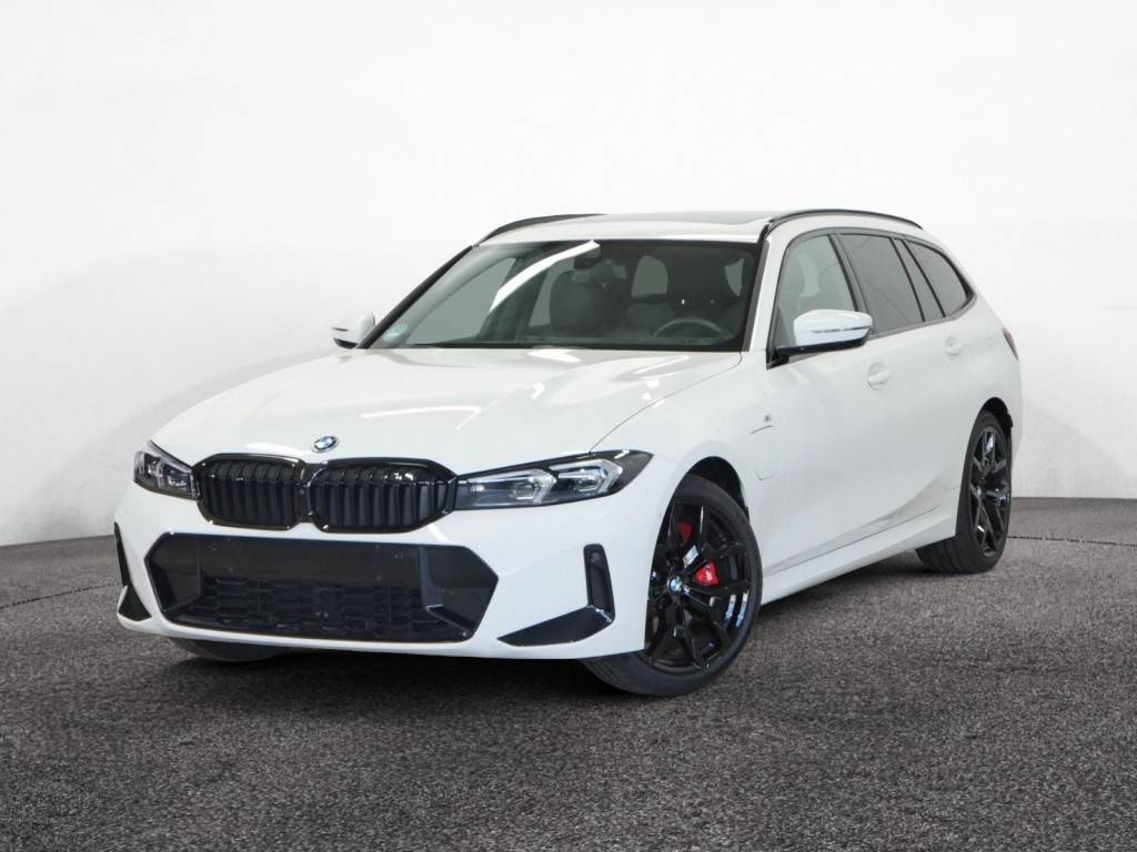 BMW 330e Touring M Sport Pro AHK+PANO+360°KAM+19 ZOL