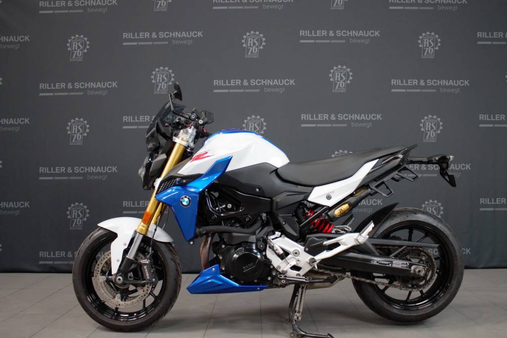 BMW F 900 R