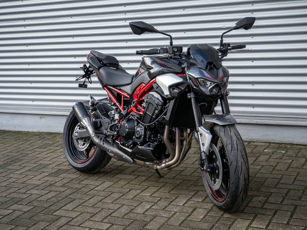 KAWASAKI Z 900 mit SONDERAUSSTATTUNG
