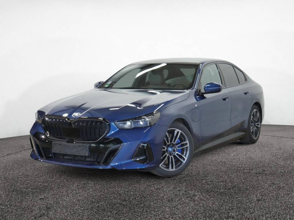 BMW 550 e xDrive M Sport Pro PANO+B&amp;W+360°KAM+HUD+AC