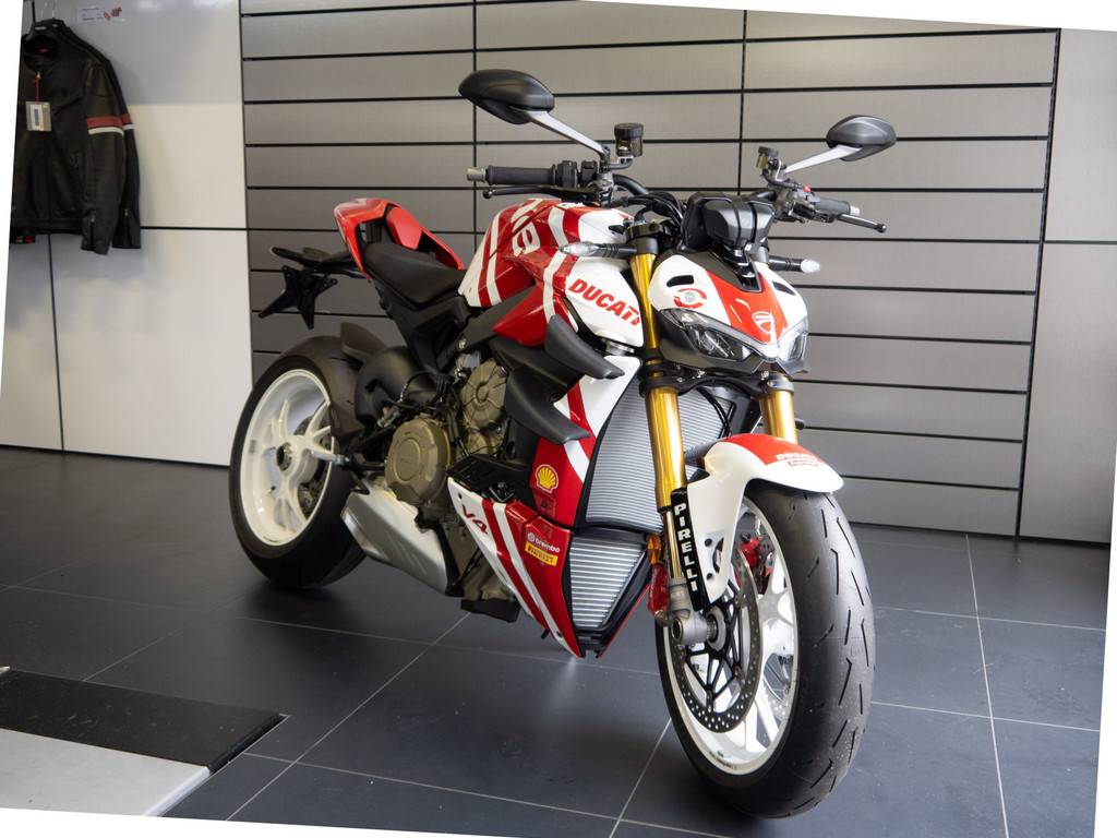 DUCATI Streetfighter V4 S Supreme N° 056/250