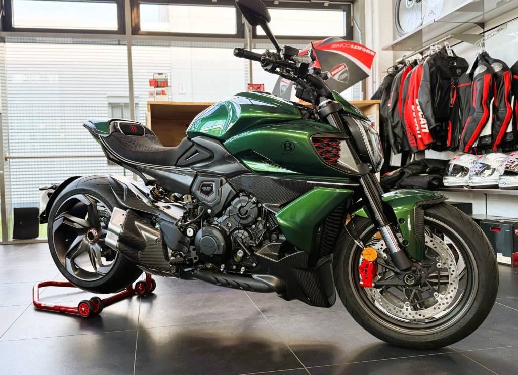 DUCATI Diavel V4 Bentley 459/500