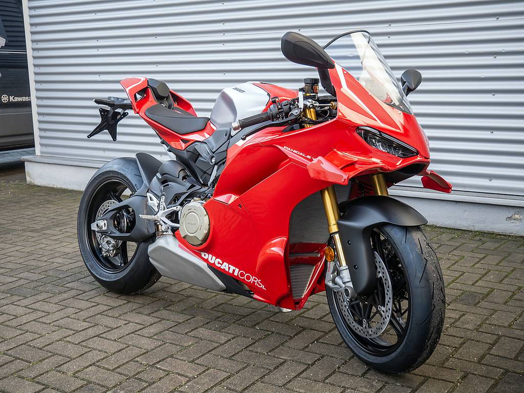 DUCATI Panigale V4 R