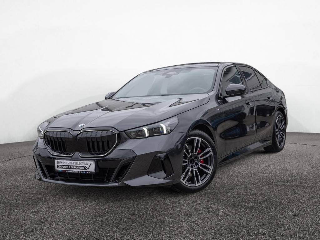 BMW 520d M-Sport STANDHZ SITZBELÜFTUNG LED PANO 360°
