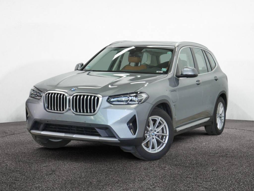 BMW X3 xDrive30e AHK+PANO+HUD+KAM+HIFI