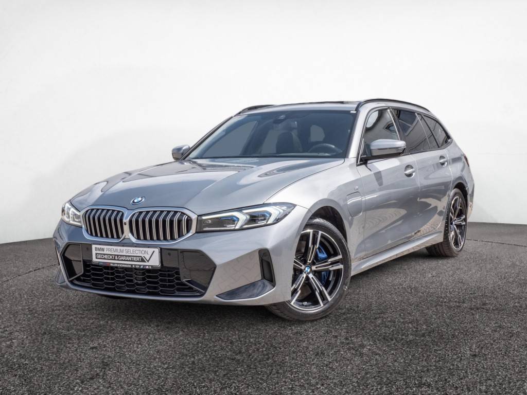 BMW 330e Touring xDrive M-Sport HUD PANO 360° MEMORY