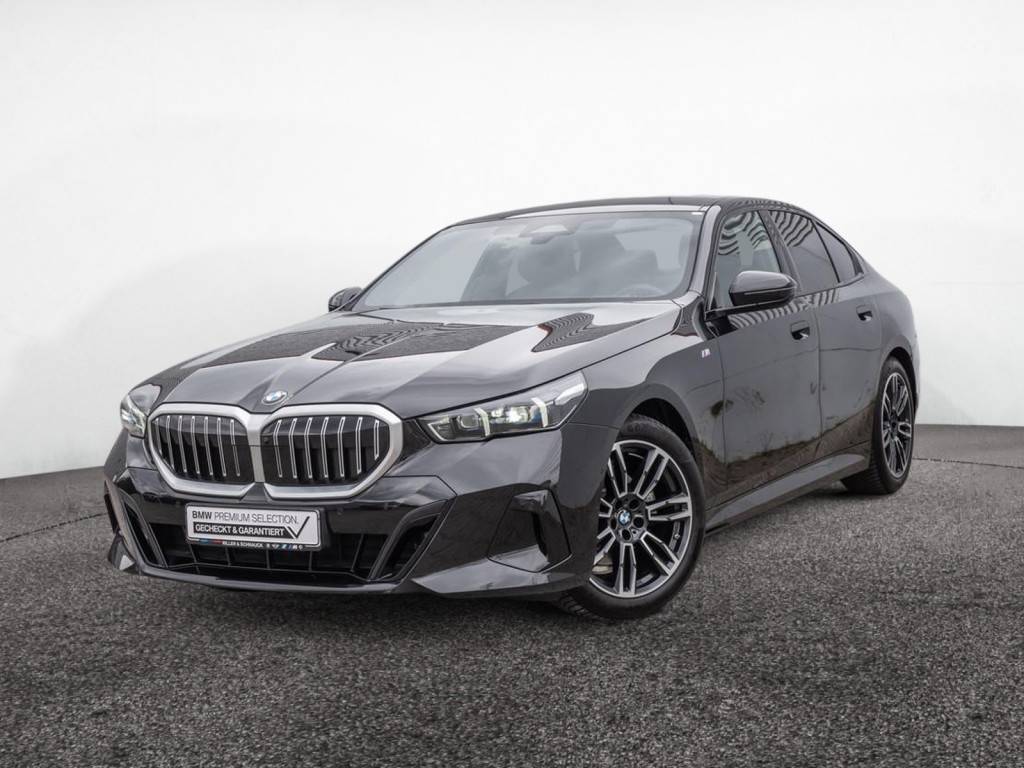 BMW 520i M-Sport PANO+AHK+STANDHZG+HK