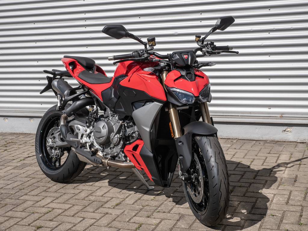 DUCATI Streetfighter V 2