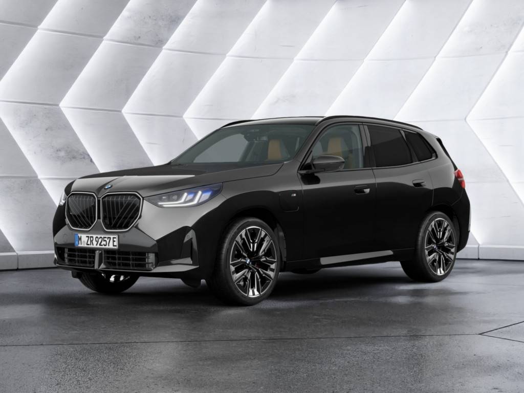 BMW X3 xDrive 30e M-Sport NAVI AHK ACC LED PANO 360°