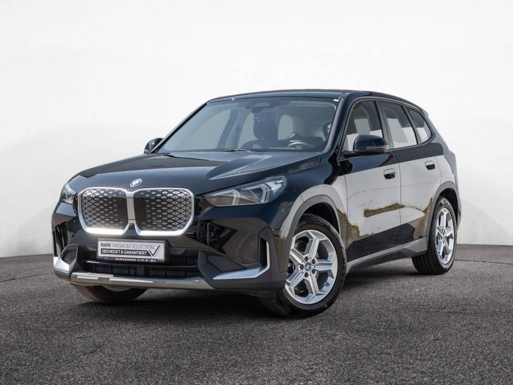 BMW iX1 xDrive 30 HUD+360°KAM+LED+NAVI+SHZG