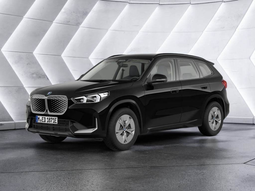 BMW iX1 eDrive20 SHZ AHK ACC HUD AKTIVSITZE LED 360°